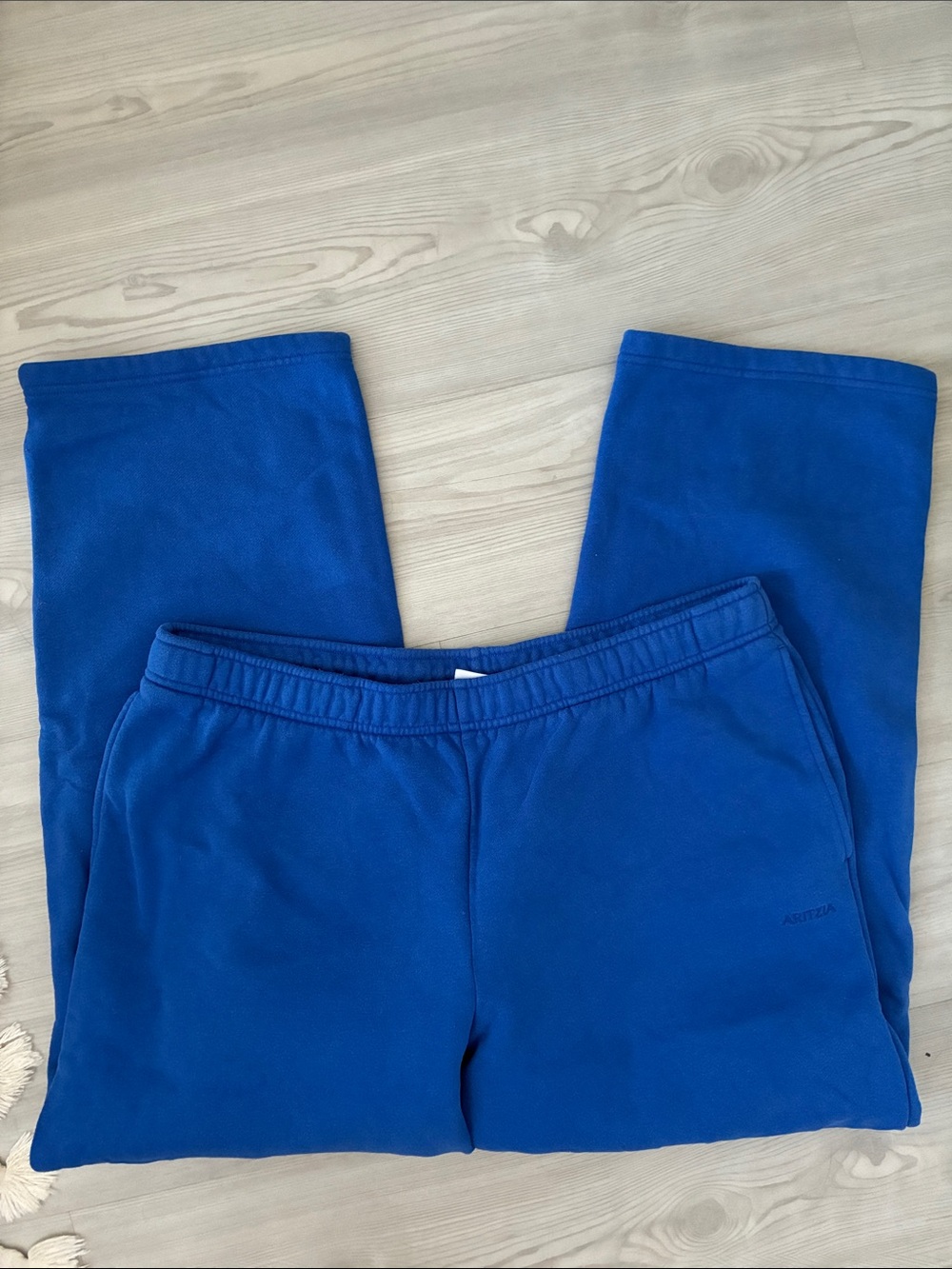 Aritzia Size XL Mega-Fit Sweatfleece Cozy Fleece Straight Sweatpants - Jazz Blue - Picture 3 of 10